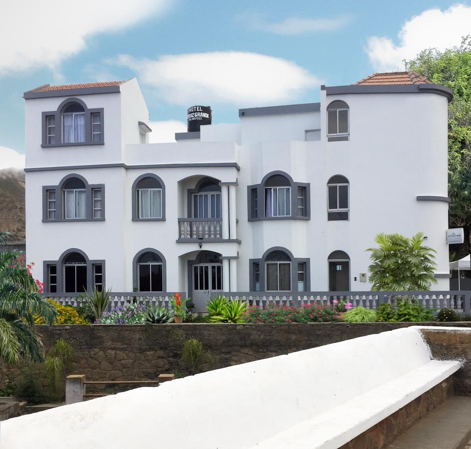 Hotel Cruz Grande-Brava Vila Nova Sintra ภายนอก รูปภาพ